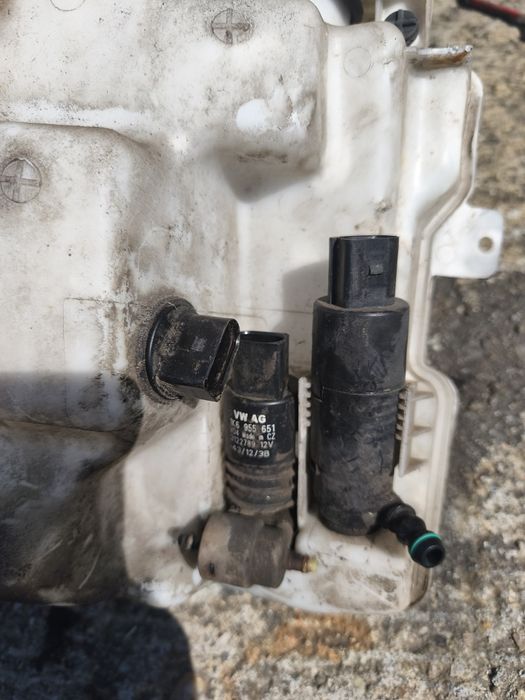Vas lichid parbriz cu spălătoare faruri Volkswagen Passat B6