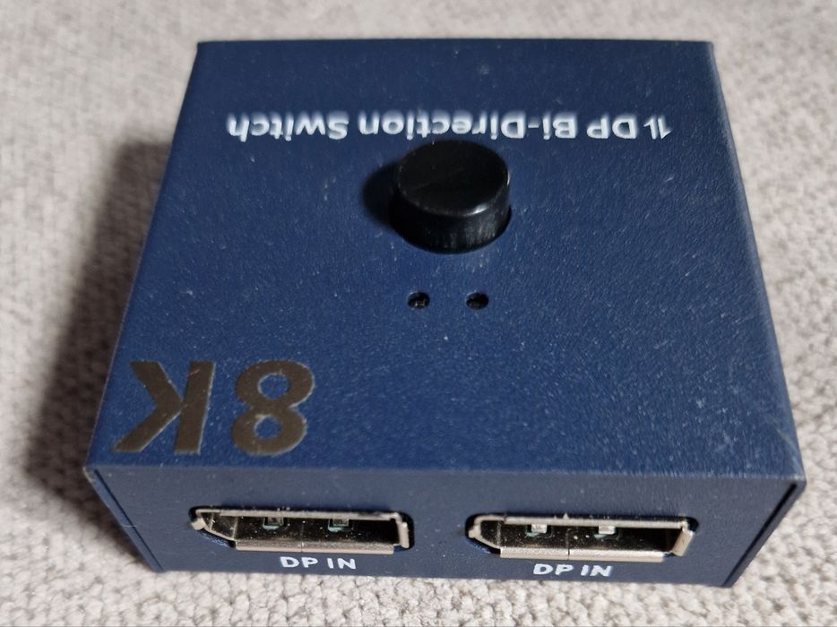 Switch display port 8k bidirectional