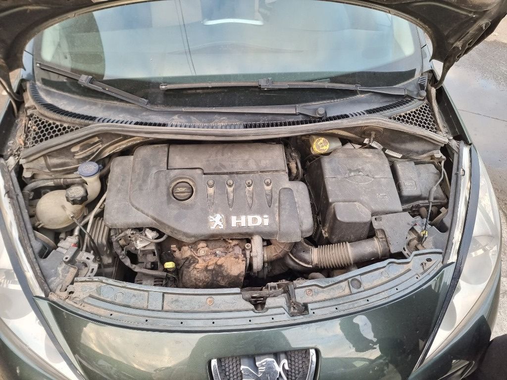 Dezmembrez Peugeot 207 motor 1.4 HDI  68cp 8HZ cutie de viteze panormic plafon bara dezmembrari