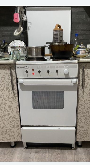 Продам электро плиту