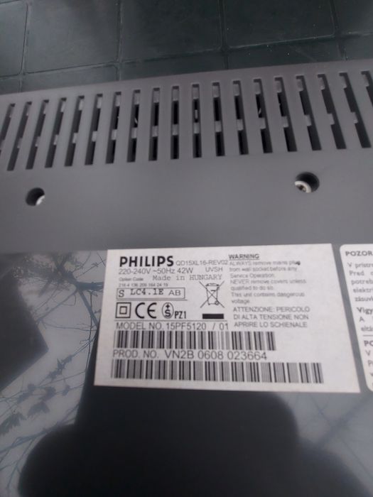 Televizoare/monitoare Philips qd15xl16-rev02 15",  Samsung UE22ES5000