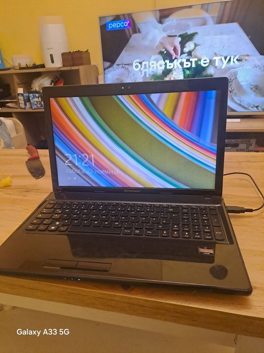 Продавам лаптоп Lenovo