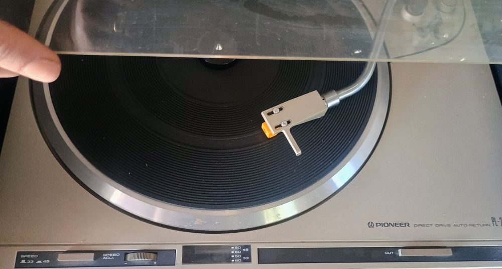 Pionner Direct Drive PL 200