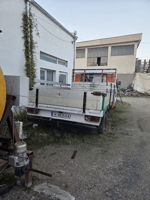 ЛТ40 бордови камион