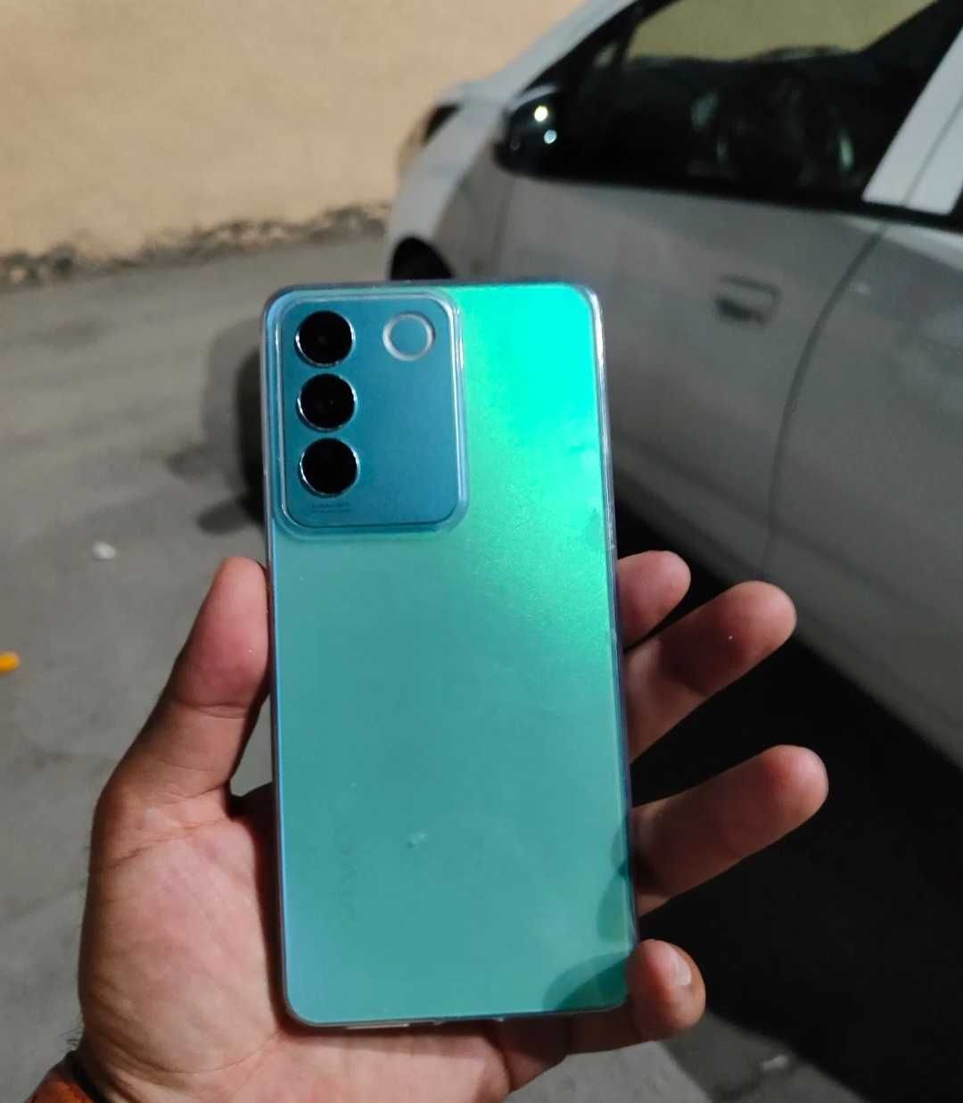 Vivo V27e 8/256 идеал