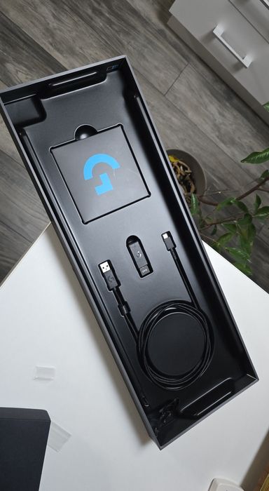 Tastatura Logitech G915