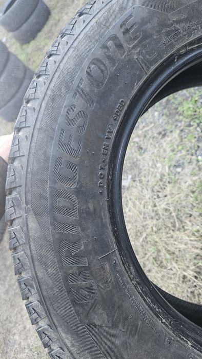 4бр гуми 215 70 16 бриджстоун