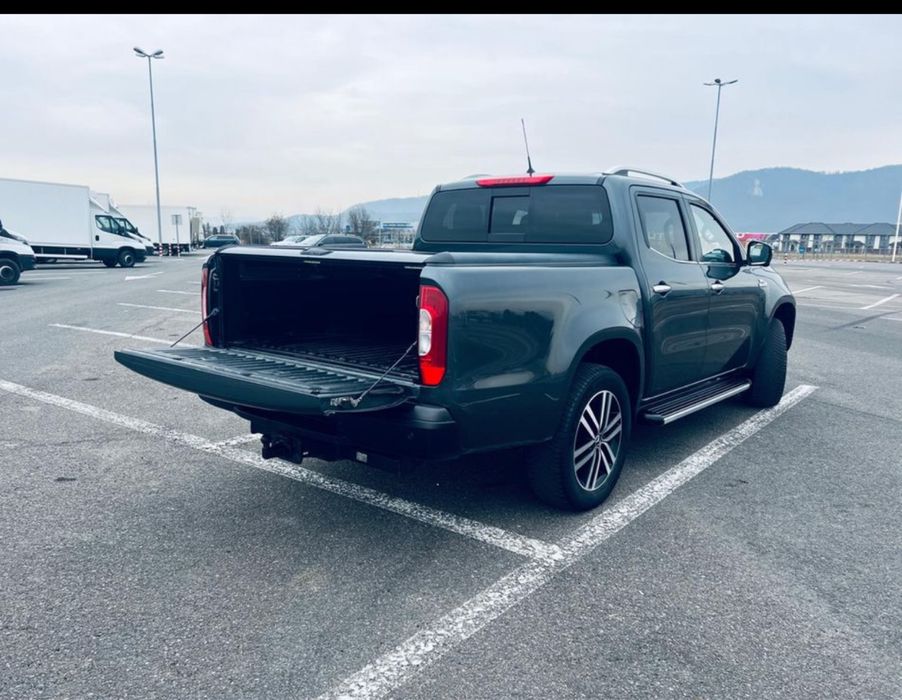 Vand Mercedes X  2020