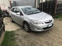 Dezmembrez Opel Astra J 1.7 CDTI