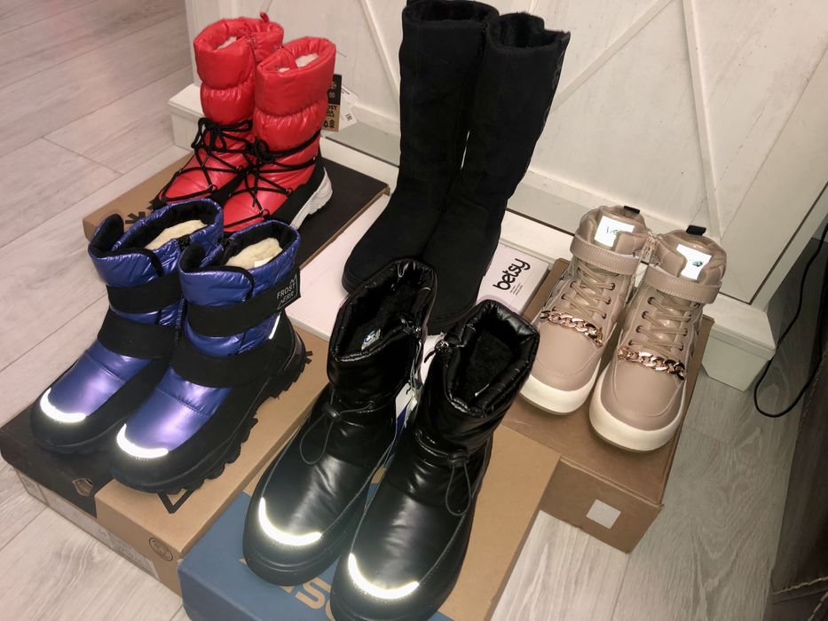 Распродажа Новая зимняя и теплая обувь. Ботинки  сапоги