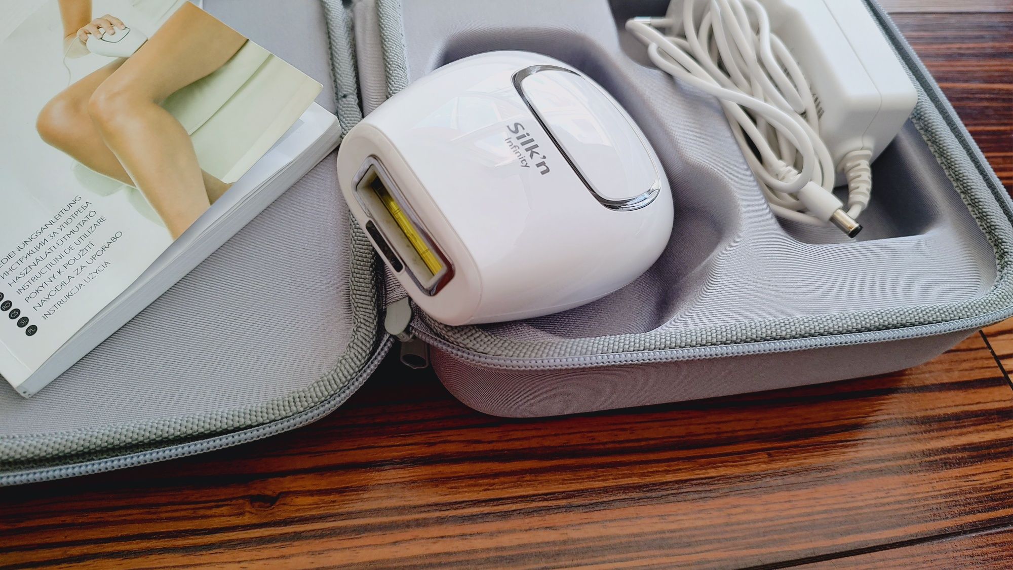 Фотоепилатор Silk'n Infinity 400 000 Bluetooth