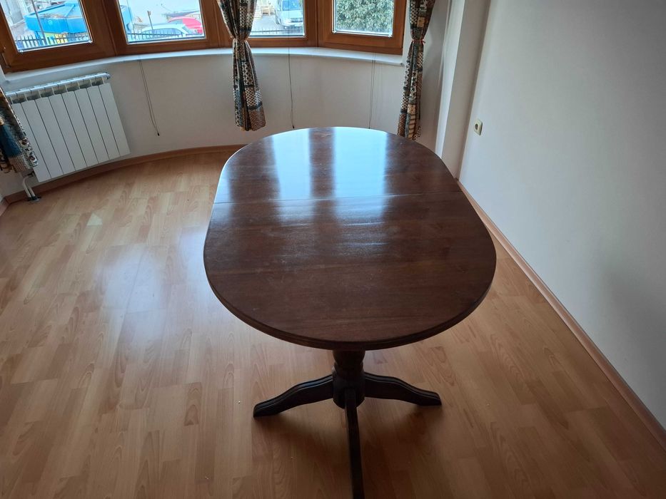 Дървена маса и 6 стола