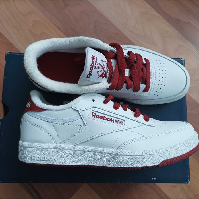 Reebok N34,5 нови маратонки