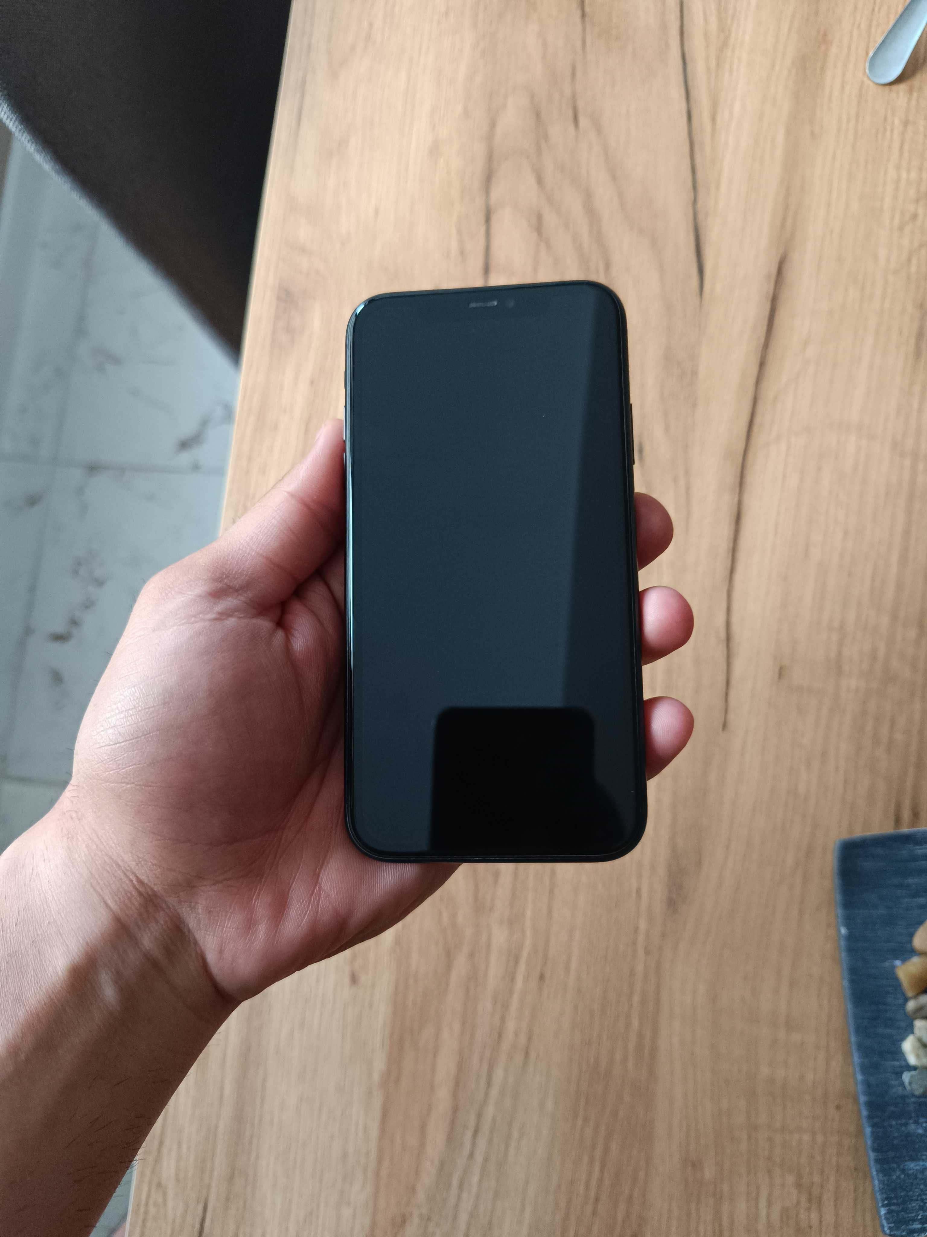 iPhone 11  Black Перфектен