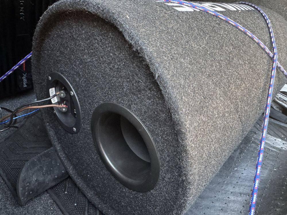 Subwoofer Alpine SWT-12S4 + Statie Sony Xplod