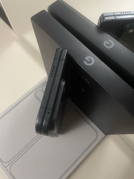 Продам Google Pixel 9 Pro Fold 16/256gb.