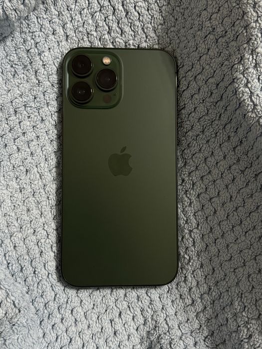 Продаю телефон Iphone 13 pro max