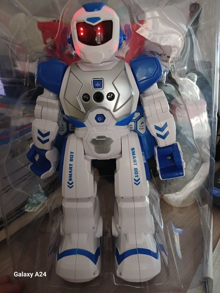 Робот игрушка для +3