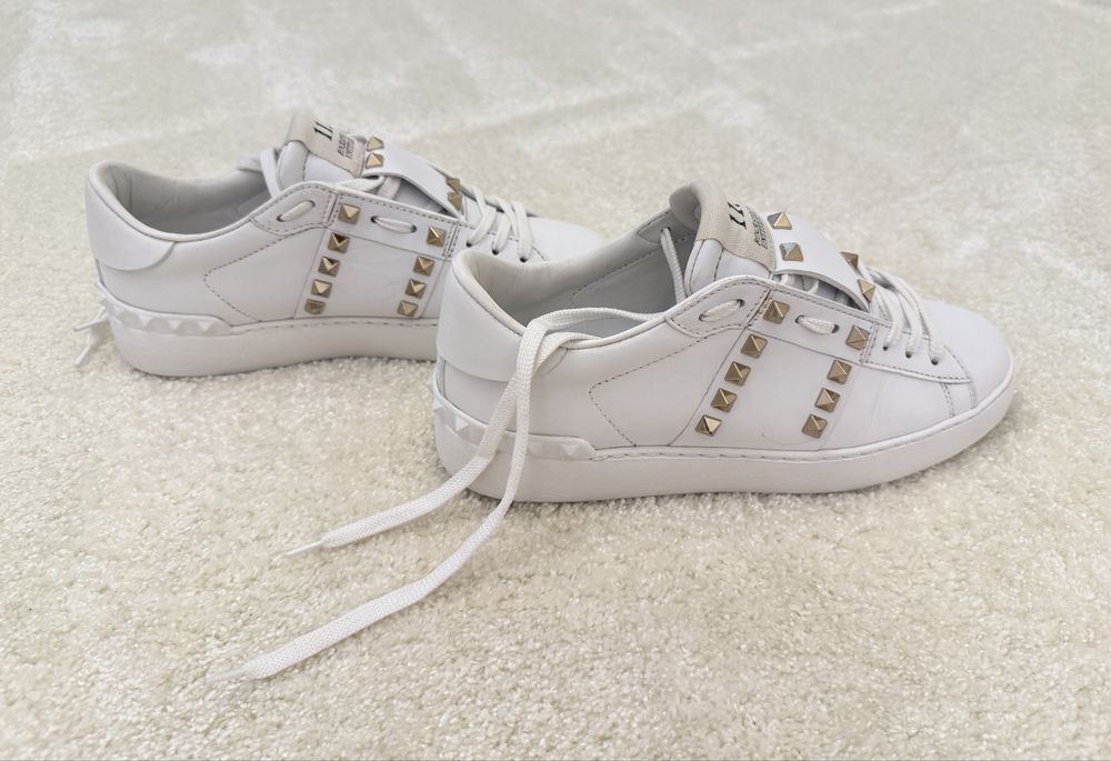 Adidasi/ sneakers Valentino Garavani Rockstud Untitled, originali