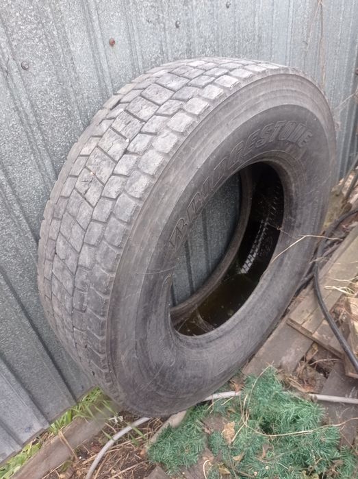 Продам балон на фуру на ведущую ось