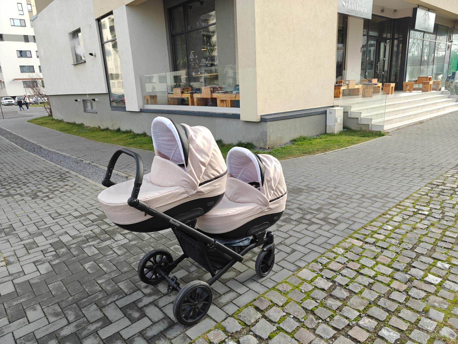 Carucior gemeni kunert booster utilizat