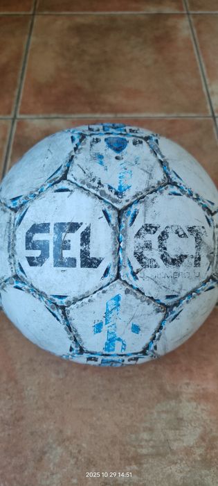 Mingii de fotbal (din imagine), 50 lei/buc sau 160 lei toate 4