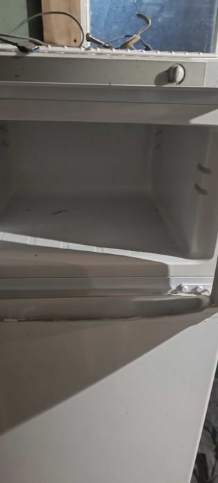 Холодильник INDESIT
