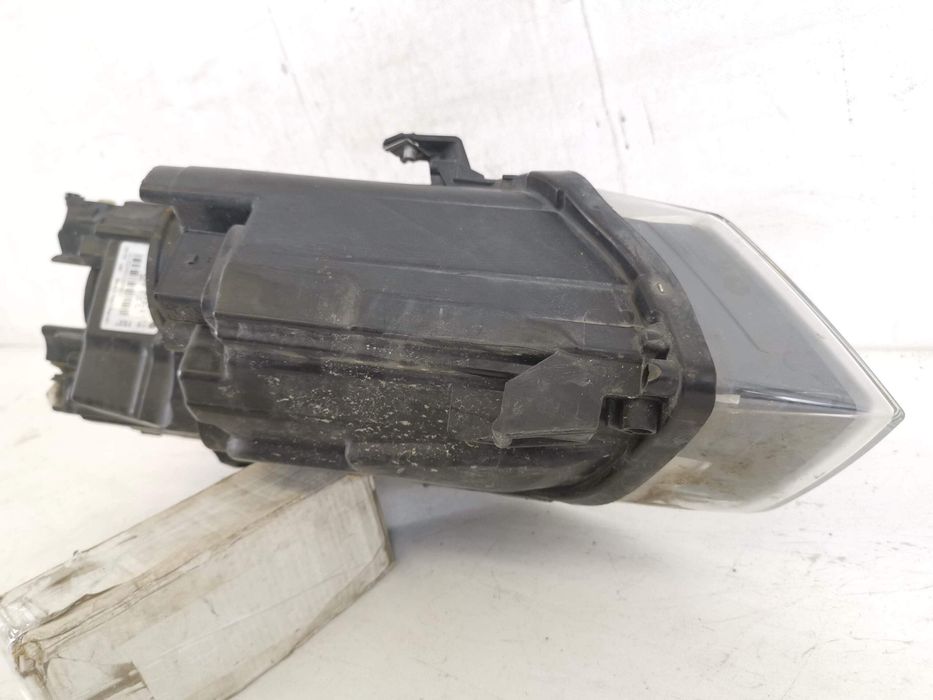 Ляв фар / Lqv far Volkswagen VW Polo 5 6R [фейслифт] Оригинален, в мно
