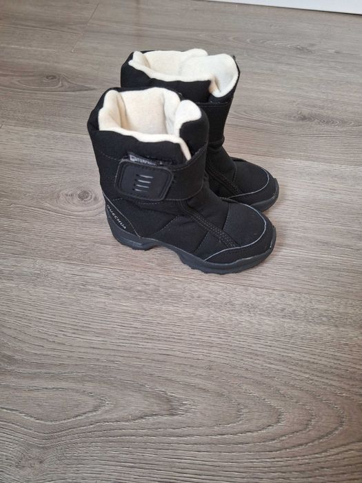 Cizme impermeabile Decathlon nr 25,o purtare