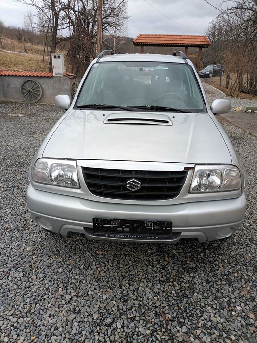 Vând Suzuki Grand Vitara