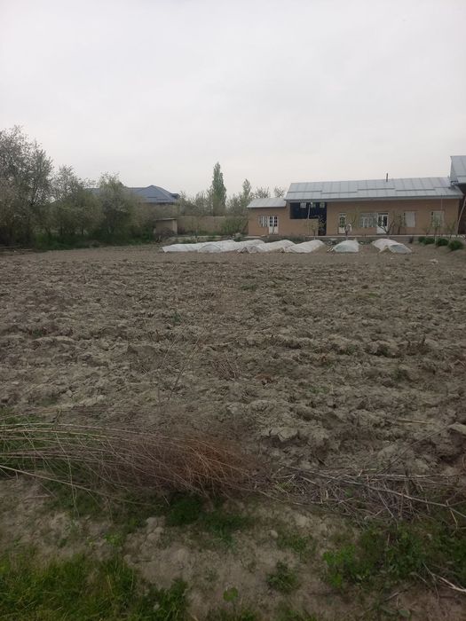 Ассалом алейкум СРОЧНО  ер участка 10 соток сотилади Сотоги 2 500