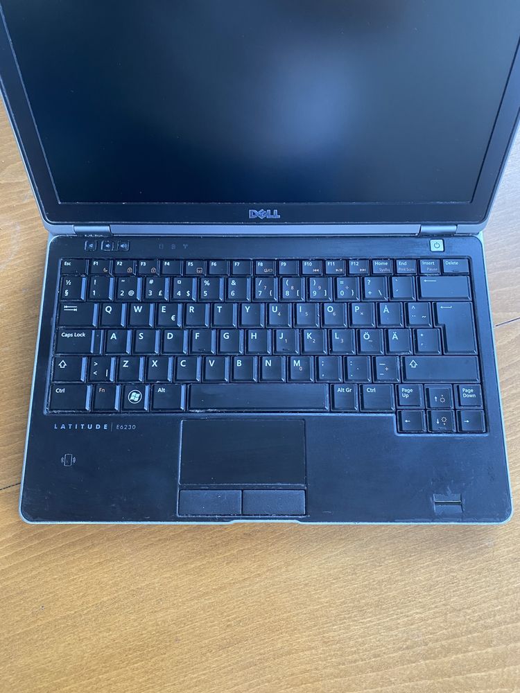Лаптоп Dell Latitude E6230, RAM 16GB, Intel i5, HDD SSD 128GB