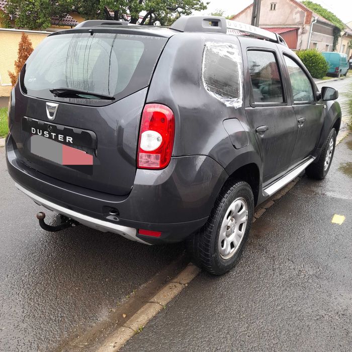 Dacia Duster avariat 2014 1.5Dci