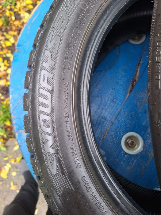 Vând 2 cauciucuri de iarna 195/50/R15