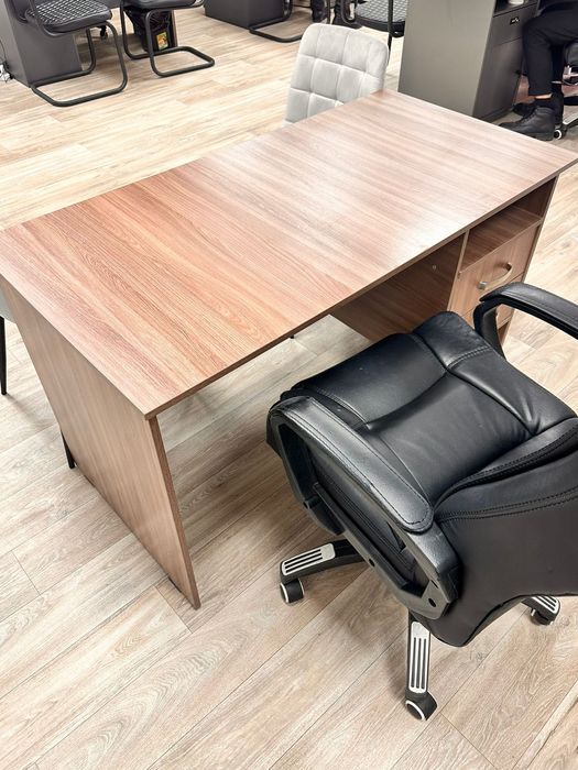 Комплект офисных столов