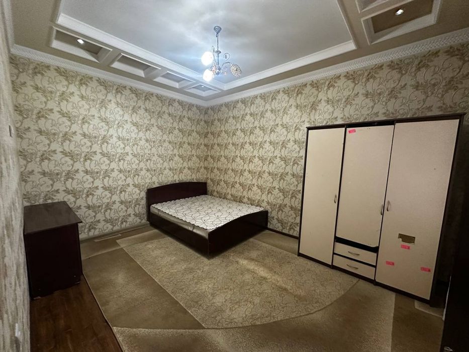 4,5 сотокли 6 хонали участка ижарага берилади.