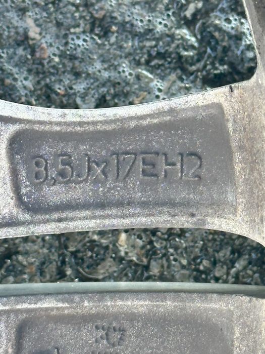 Спорт пакет джанти17 ки  със губни 5/120