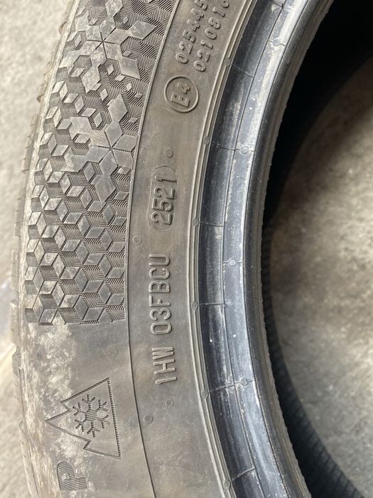 Anvelope iarnă Continental WinterContact 215/55 R17 H