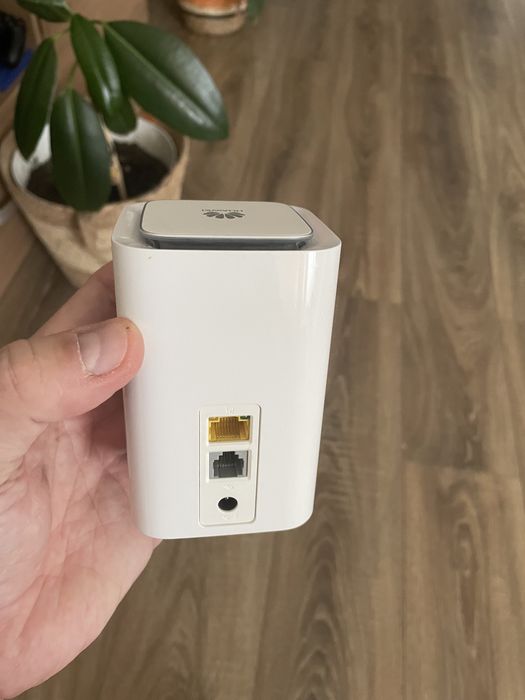 Router Wireless Huawei E5180 cube, cu SIM/cartela