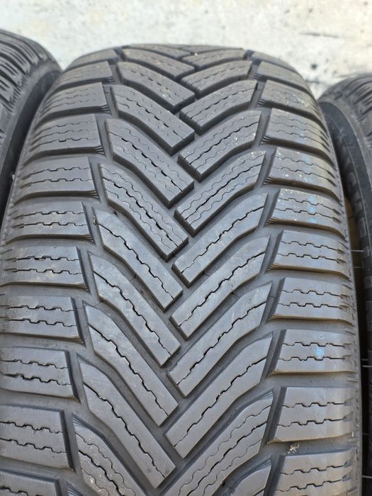Vând patru anvelope de iarna michelin pilot alpin 6. 195 55 16  / 2921