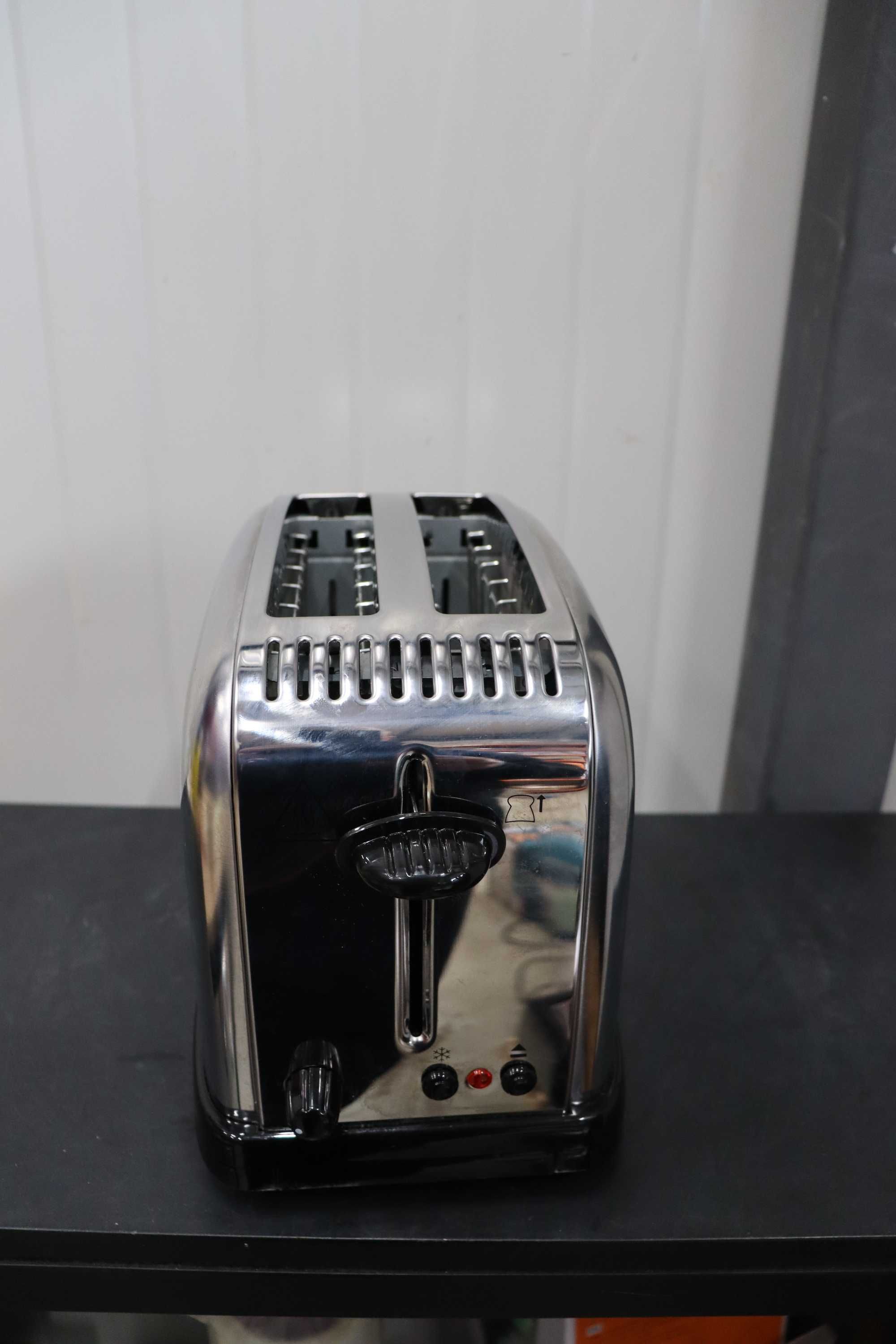 Огледален тостер Victory RUSSELL HOBBS 1200W, Инокс/Черен