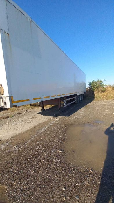 Vand SemiRemorca Camion