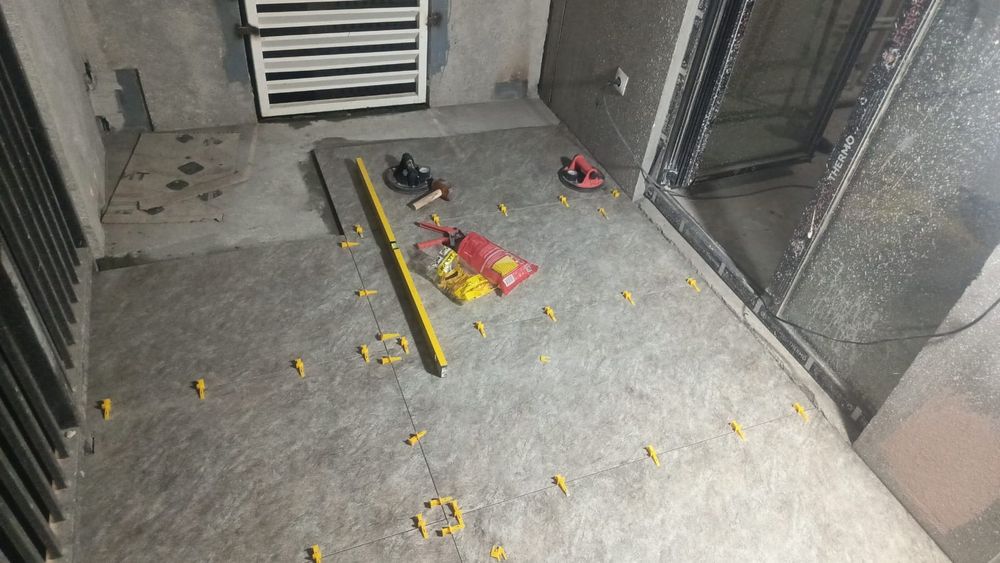 Плиточник, кафельщик