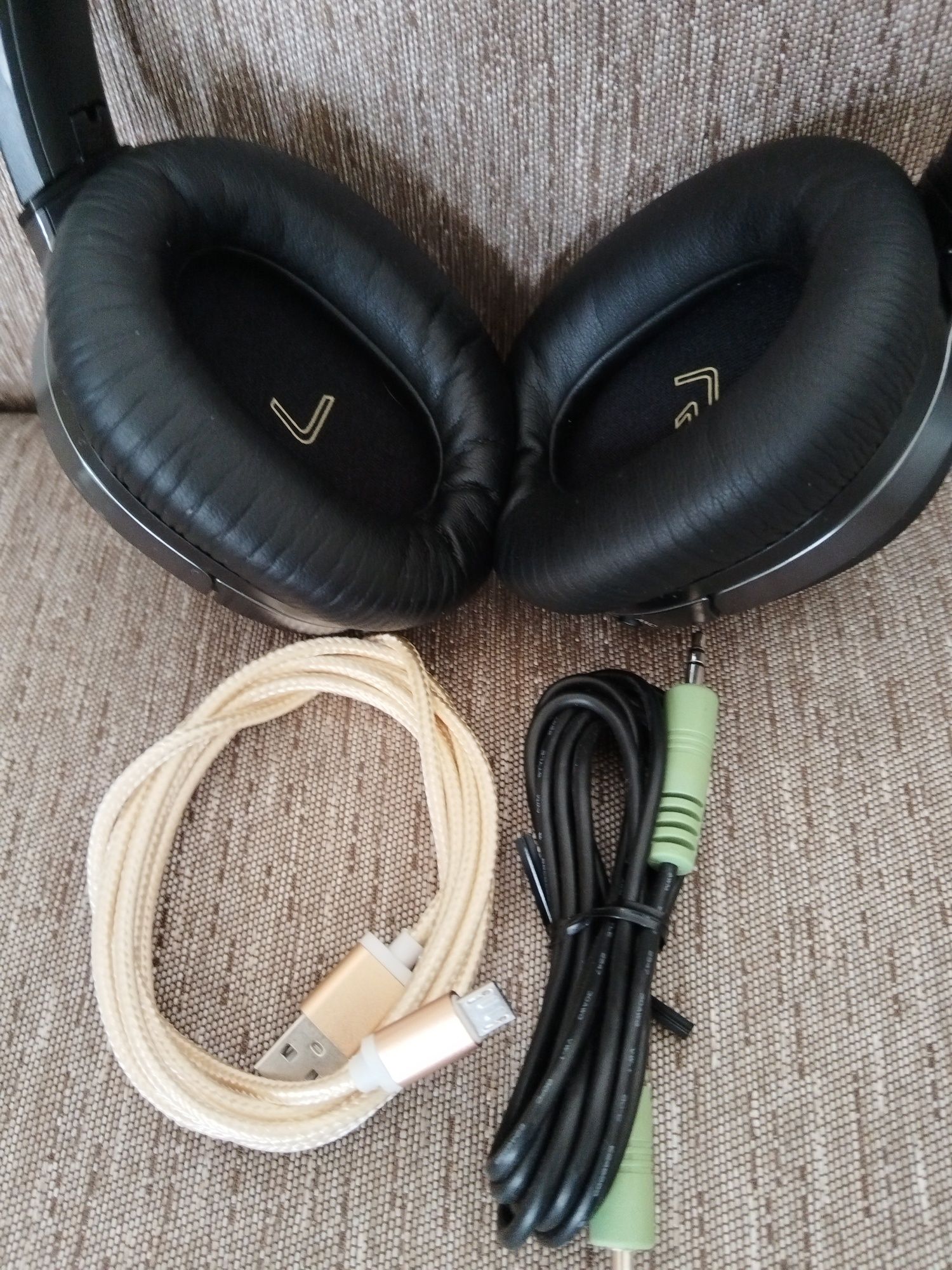 Bluetooth headphones Edifier w860nb