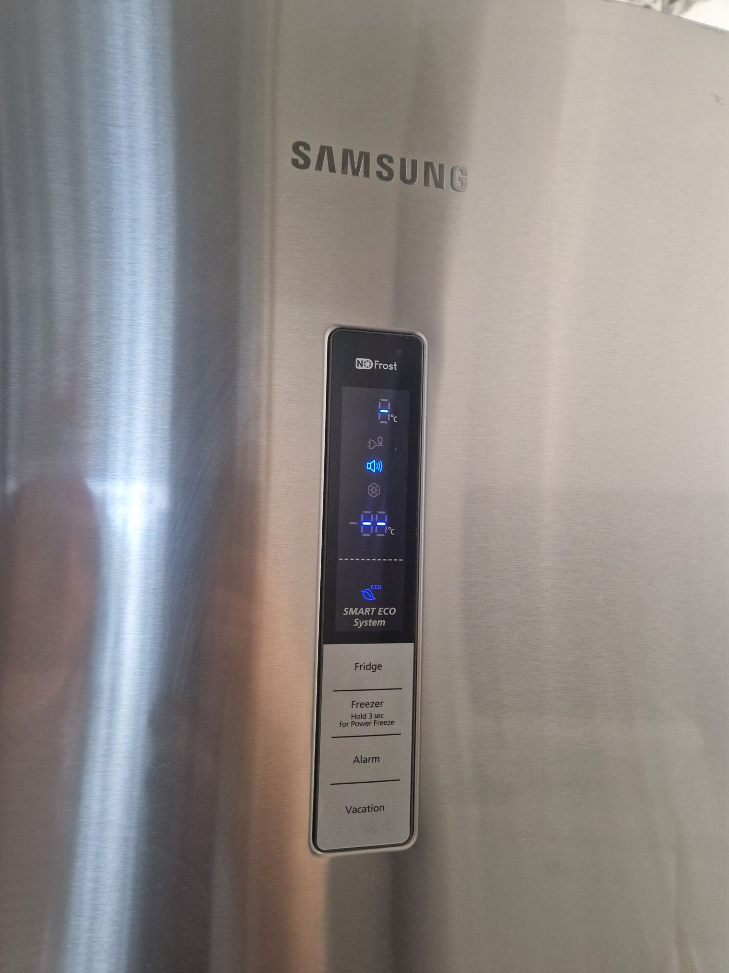 Хладилник с фризер Samsung A++ No Frost 400 литра