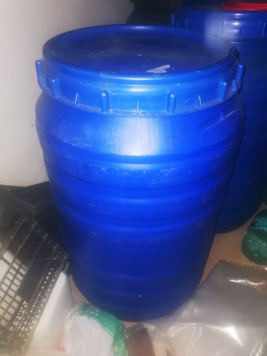 Butoaie plastic, bidoane