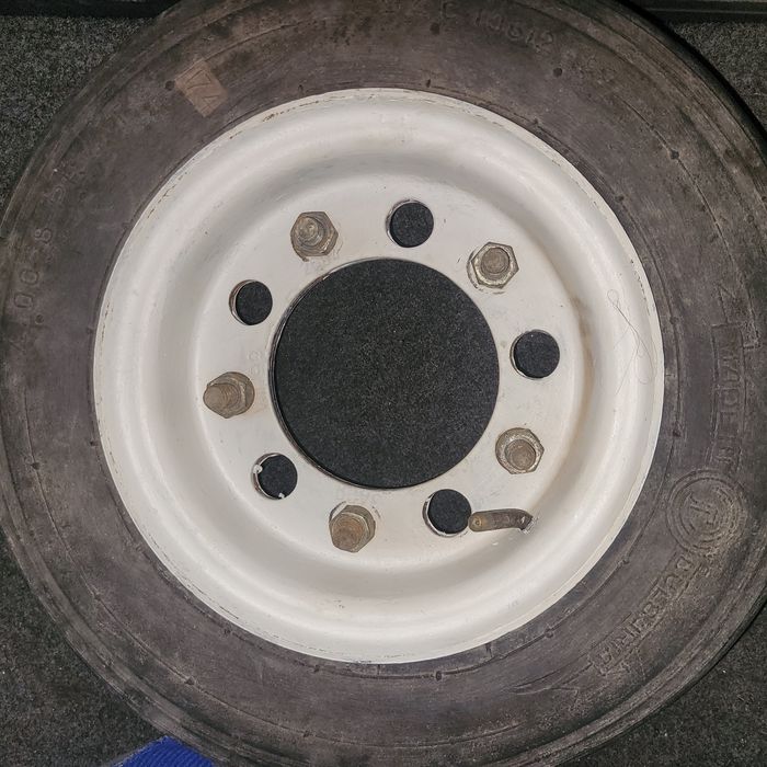 Джанта с гума  .