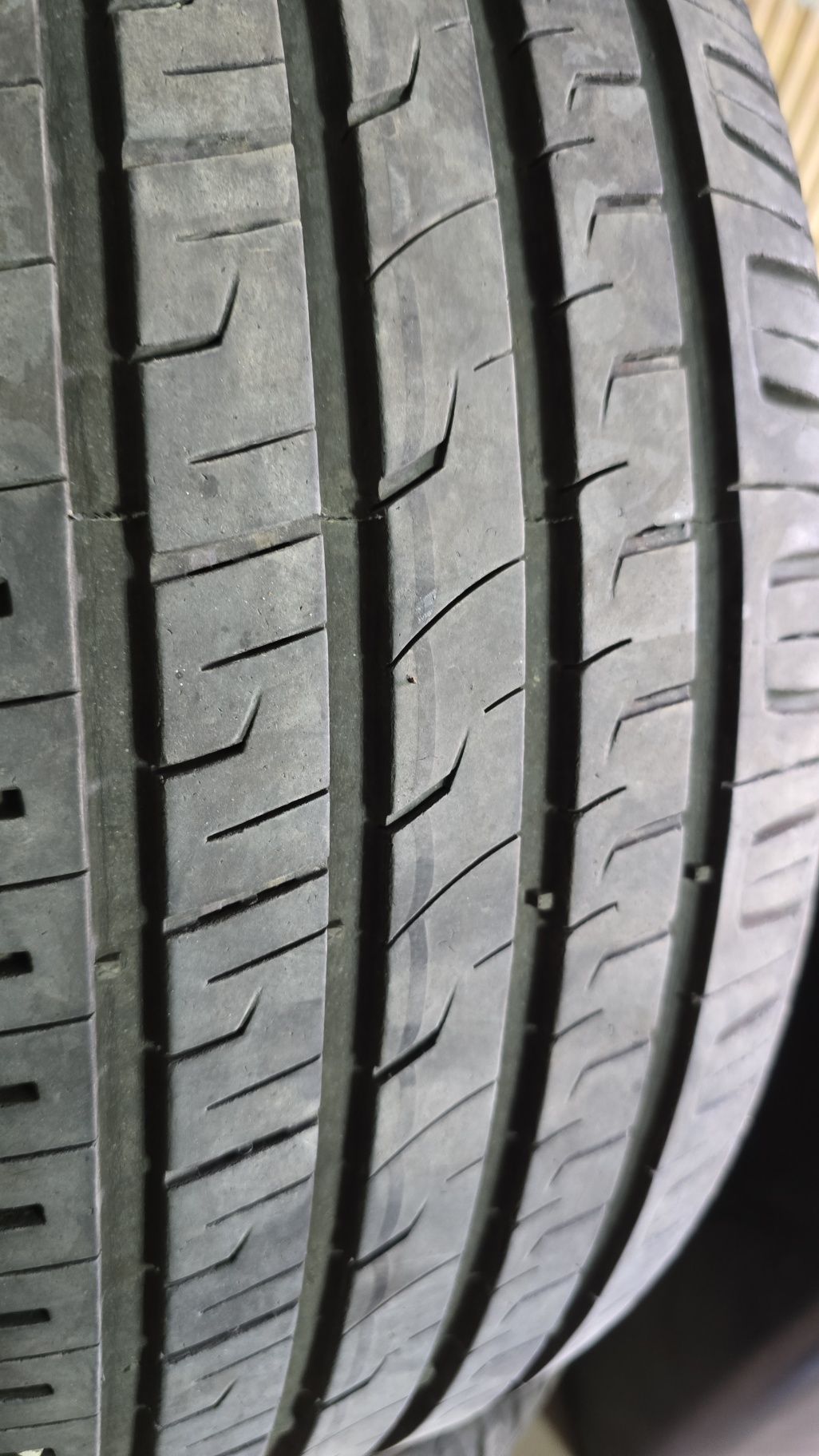 Cauciucuri Barum Bravuris  215/50 R17 Y  XL