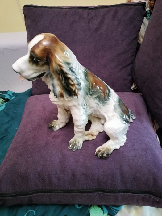 Bibelouri vechi și papusi