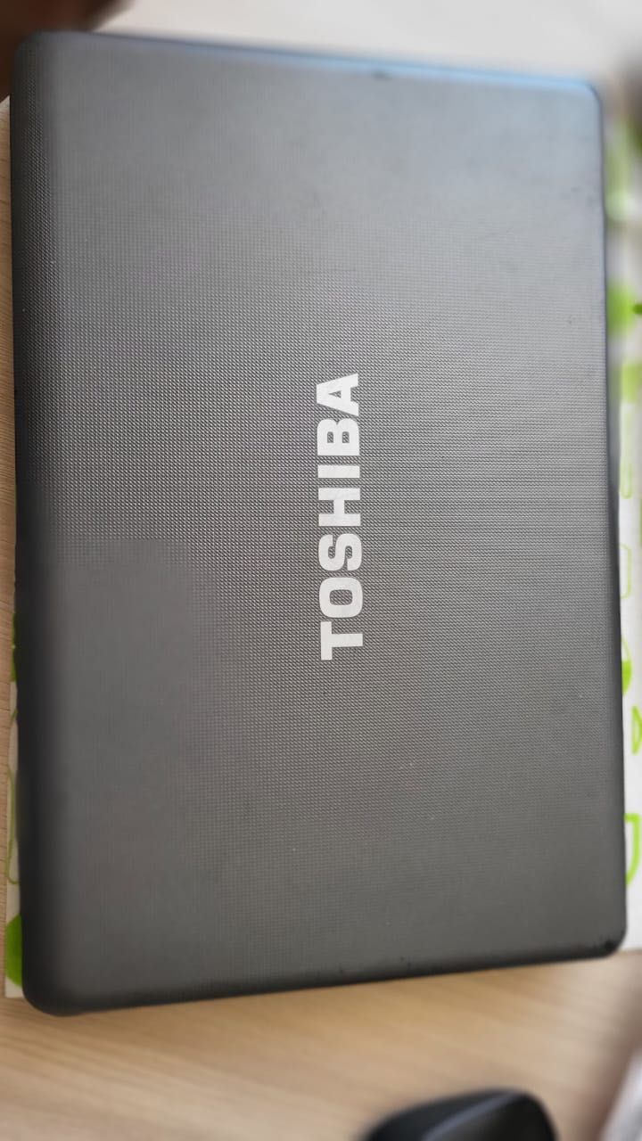 СРОЧНО!!! Продам ноутбук Toshiba+ СУМКА